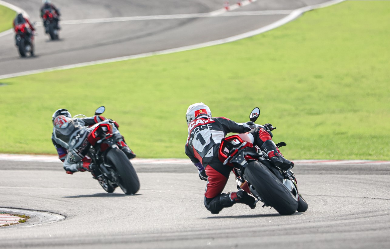 1ª etapa do Ducati Riding Experience acontece em Interlagos