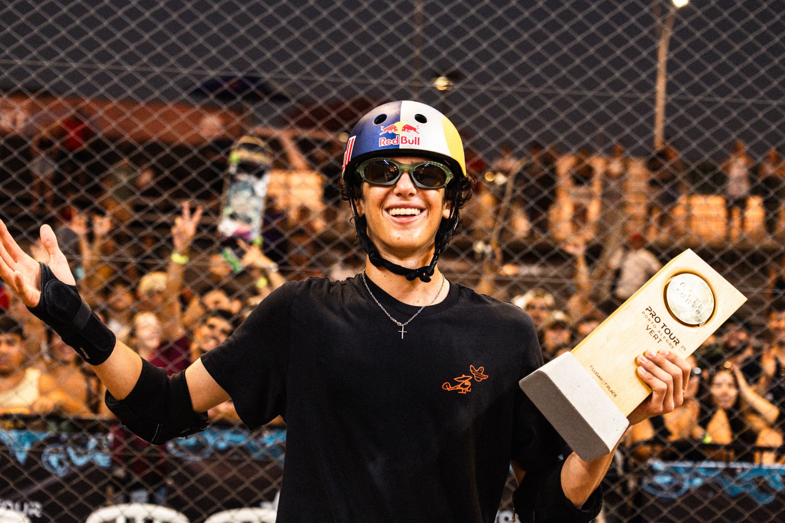 Destaque do skate brasileiro, Gui Khury agora faz parte dos atletas Oakley