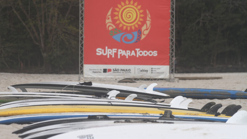 Projeto Surf Para Todos chega a Maresias com meta de 12 mil participantes