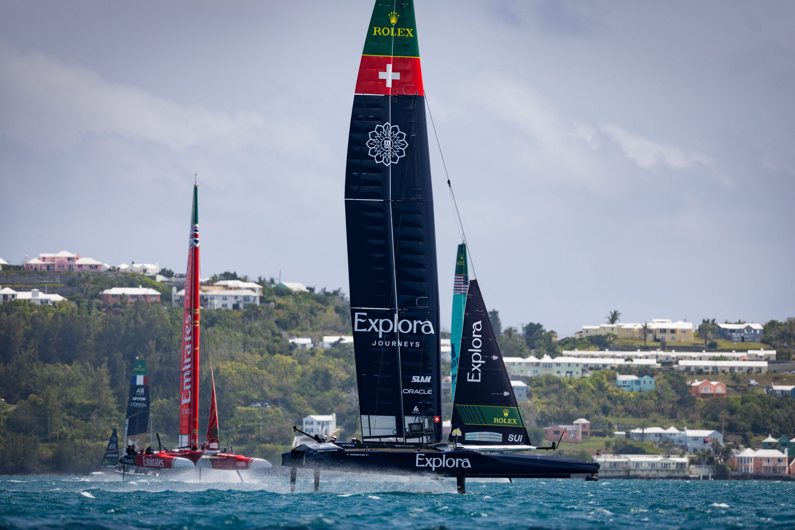 A equipe Explora Journeys Swiss SailGP revela nova identidade visual nas Ilhas Bermudas